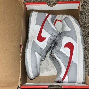 NIKE DUNK LOW GREY WHITE AND RED